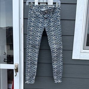 Zara stretch Geometric Blue and White Pants
